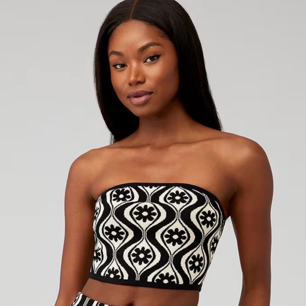 āļø Finders Keepers Quinn Knit Top in Cream Retro Floral Strapless Top NWT